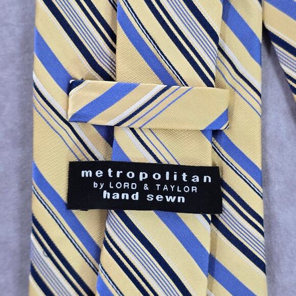 Lord & Taylor Metropolitan Yellow Stripe Executive 100% Silk Men's Neck Tie - Picture 4 of 6